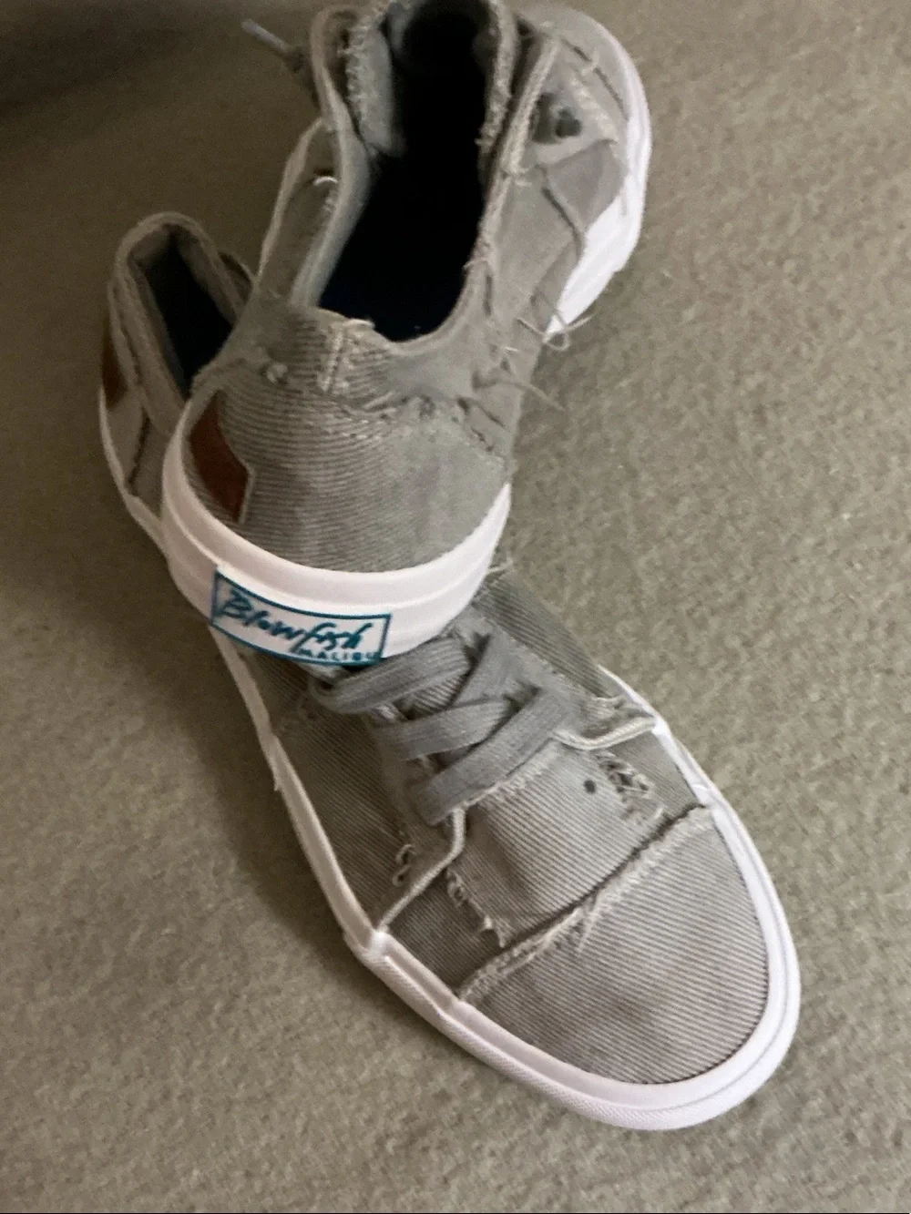 Blowfish Men's Light Gray Canvas Low-Top Sneakers